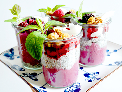 VITALIA Blog Rezept Teaser Chiapudding mit Acai Smoothie Layer