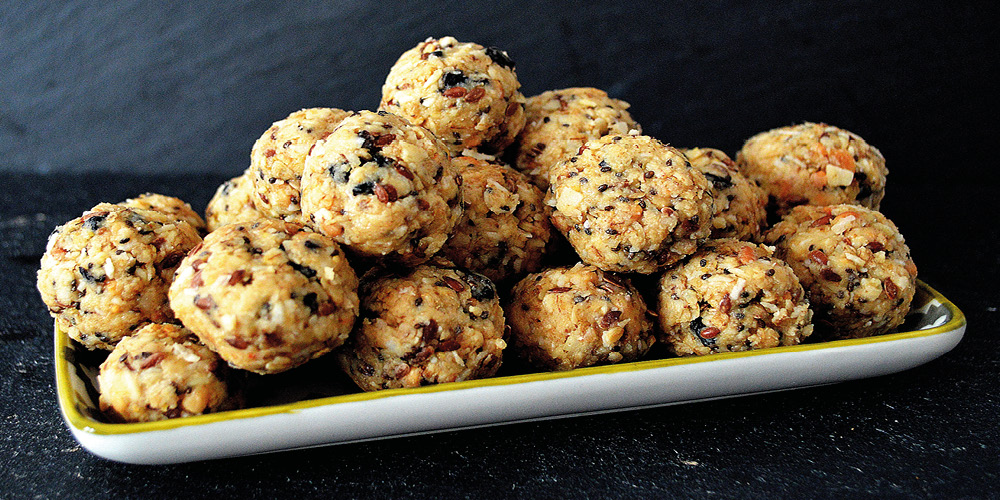 VITALIA Rezept Banner Hemp Cinnamon Energy Balls